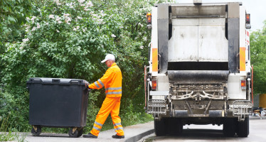 Gestione diretta “Servizio raccolta rifiuti”: gli Enti Locali possono operare anche in assenza di iscrizione all’Albo dei gestori ambientali