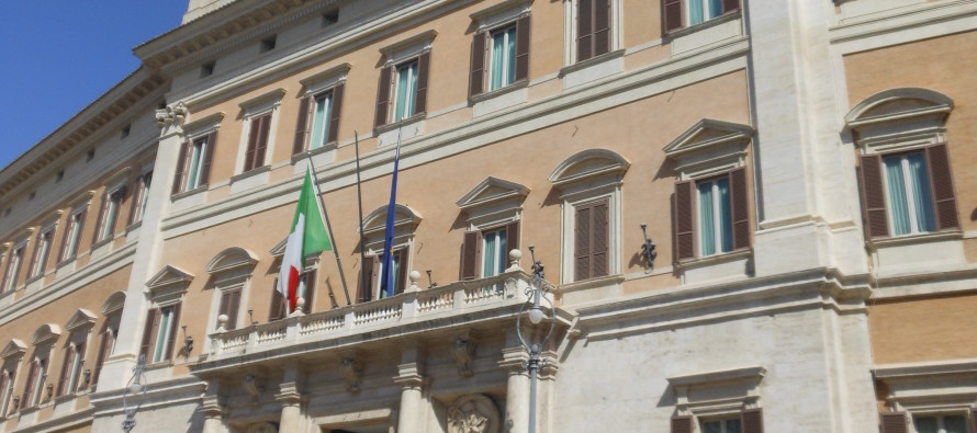 Licenziamenti dipendenti P.A.: Renzi, “chi sbaglia dev’essere punito”