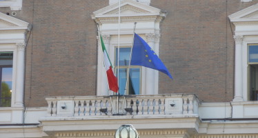 Decessi di cittadini polacchi in Italia: molti gli errori nella gestione delle pratiche, il Viminale invita i Comuni ad attenersi alla procedura
