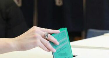 Elezione del Senato della Repubblica: promulgata la Legge che estende il voto i cittadini italiani che abbiano compiuto il 18° anno d’età
