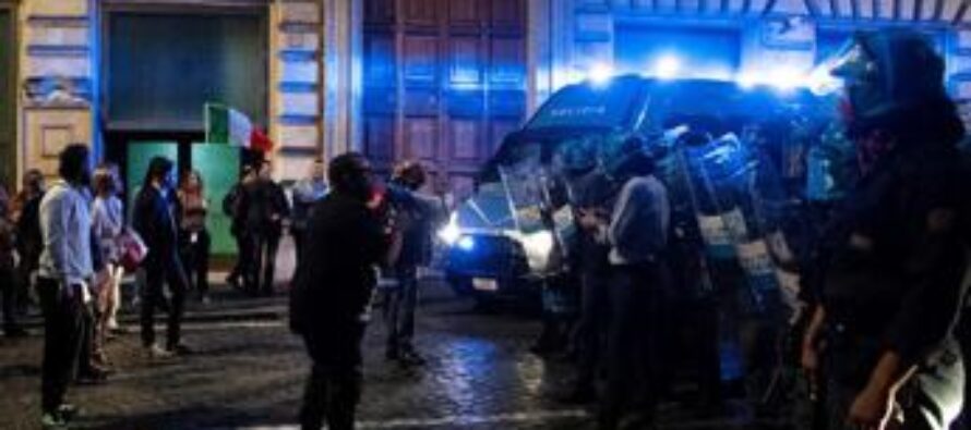 No green pass Roma, scontri e violenze: assalto a Cgil