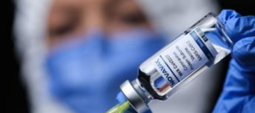 Vaccino Novavax “può dare effetti collaterali come tutti”