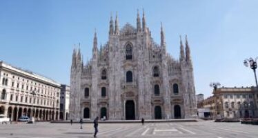 Molestie in piazza Duomo a Milano, vittime sono 9