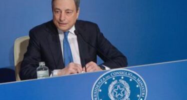 Covid, domani alle 18 conferenza stampa di Draghi