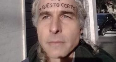 Il prof no vax Tutino: “Mio esonero per sciopero fame ha aperto varco, stanno aderendo in tanti”