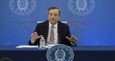 Draghi striglia forze maggioranza: qui per fare cose o non si va avanti