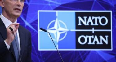 Guerra Ucraina, Stoltenberg: “Nato unita, aumentiamo forze per prevenire conflitto”