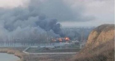 Ucraina-Russia, italiano a Mykolaiv: “Bombardato aeroporto”