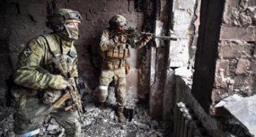 Ucraina, Russia: “Oltre mille marines Kiev si sono arresi a Mariupol”