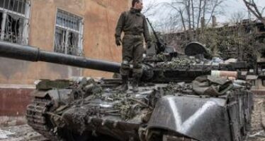 Mariupol, Russia rivendica controllo città: annullato assalto acciaieria Azovstal