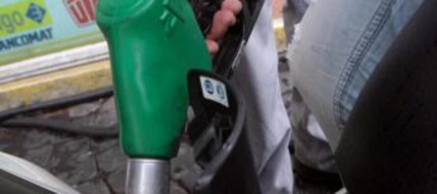 Prezzo benzina e diesel, oggi ancora in forte rialzo