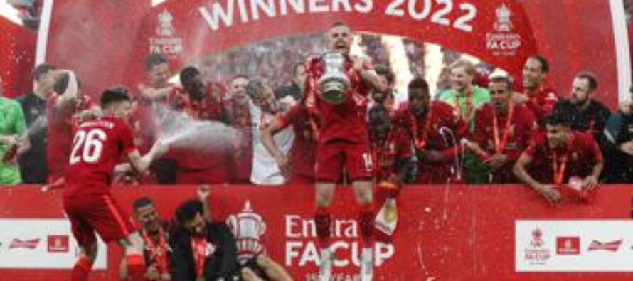 Liverpool vince FA Cup, infortunio per Salah in finale
