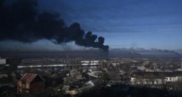Ucraina, esplosioni a Kherson e Nikolaev. Odessa: in fiamme altra nave russa