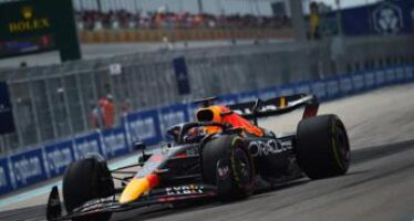 Gp Miami 2022, Verstappen vince davanti alle Ferrari di Leclerc e Sainz