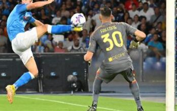 Napoli-Lecce 1-1, gol di Elmas e Colombo – Video