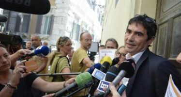 Elezioni 2022, Fratoianni: “Jet privati provocazione per sollevare problema”