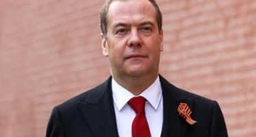 Ucraina, Medvedev: “Chi vuole disintegrarci gioca a scacchi con morte”