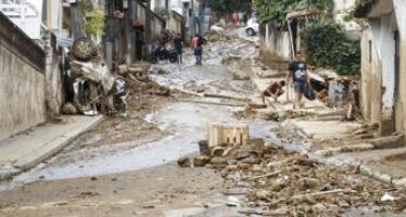 Alluvioni in Pakistan, cresce la spinta per il risarcimento