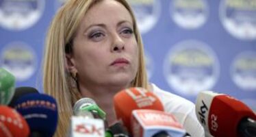 Ucraina, Meloni: “Missili Putin isolano la Russia”