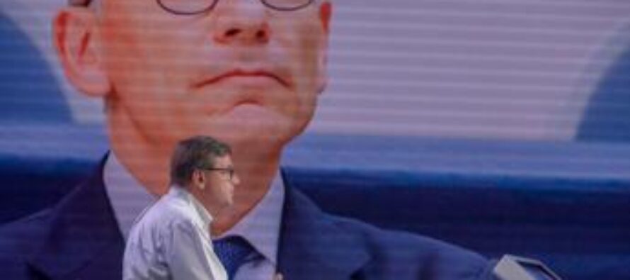 Pd vs Calenda: “Ha chiesto voti per Draghi, li usa per Meloni”