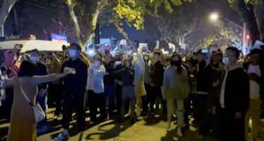 Covid Cina, esplode la protesta contro le restrizioni – Video