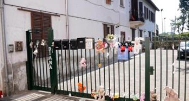 Bimba morta di stenti a Milano, la madre: “Nessun abuso”
