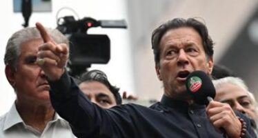 Pakistan, Imran Khan ferito da colpi d’arma da fuoco