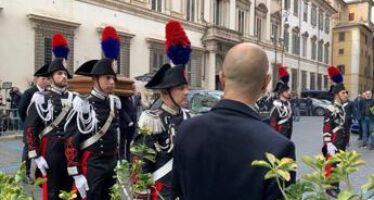 Frattini, Mattarella e massime autorità a funerali Stato a Roma