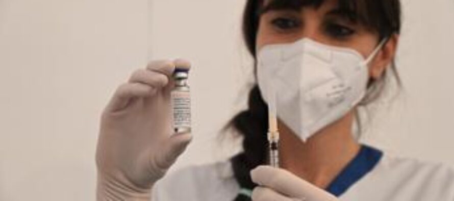 Covid, vaccino Novavax in elenco Oms per uso d’emergenza