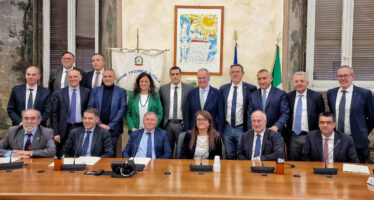 Autonomia: il Ministro Calderoli incontra Upi, obiettivo comune ripristinare Province, per servizi a cittadini e supporto a Comuni